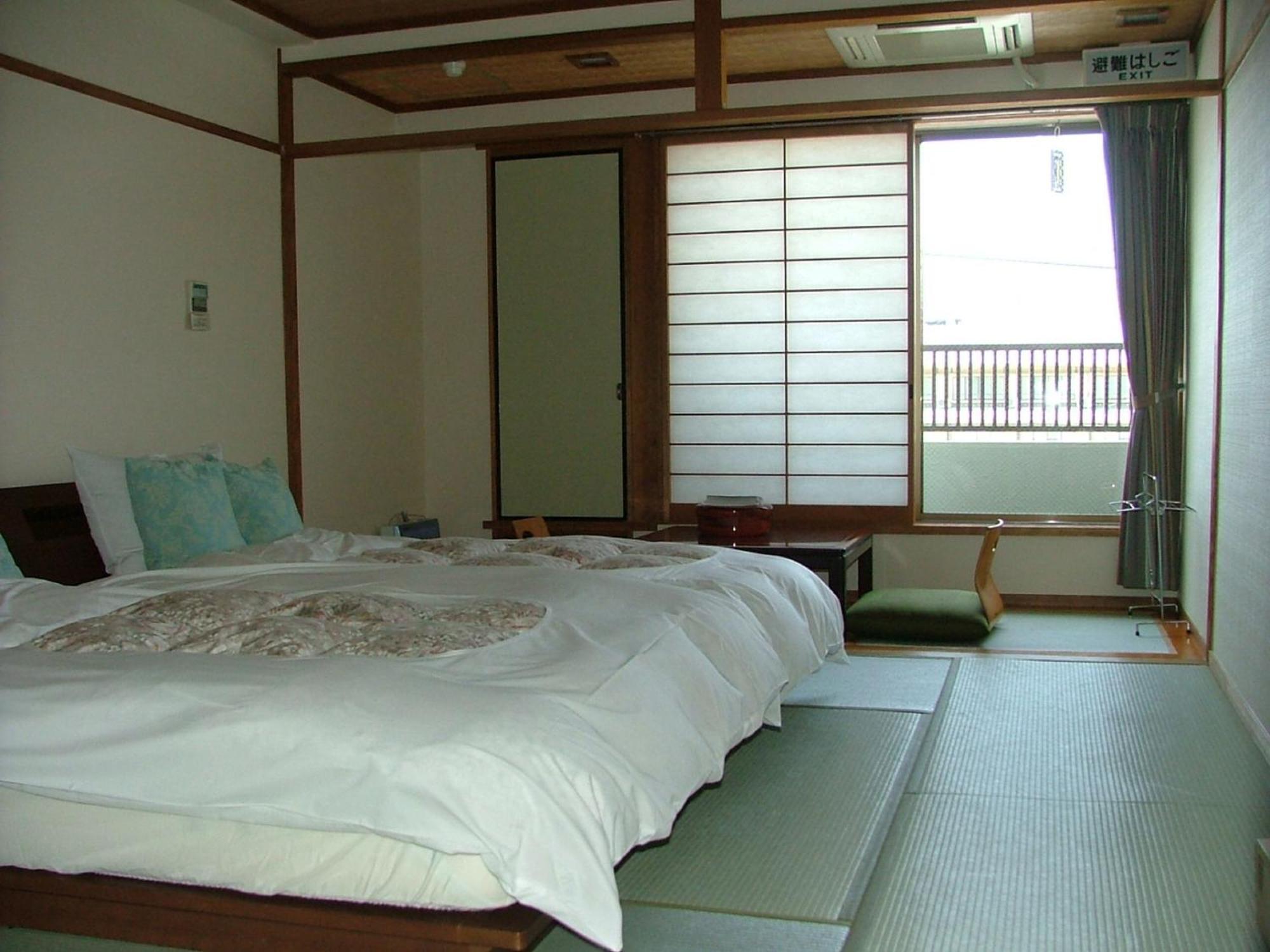 Miyajima Hotel New Kotobuki Hatsukaichi Esterno foto