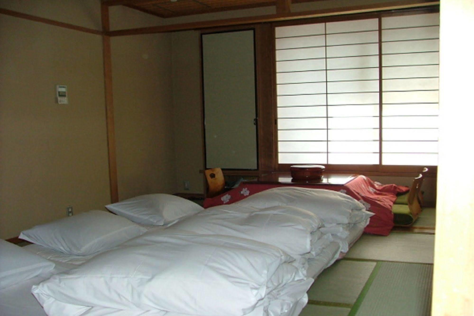Miyajima Hotel New Kotobuki Hatsukaichi Esterno foto